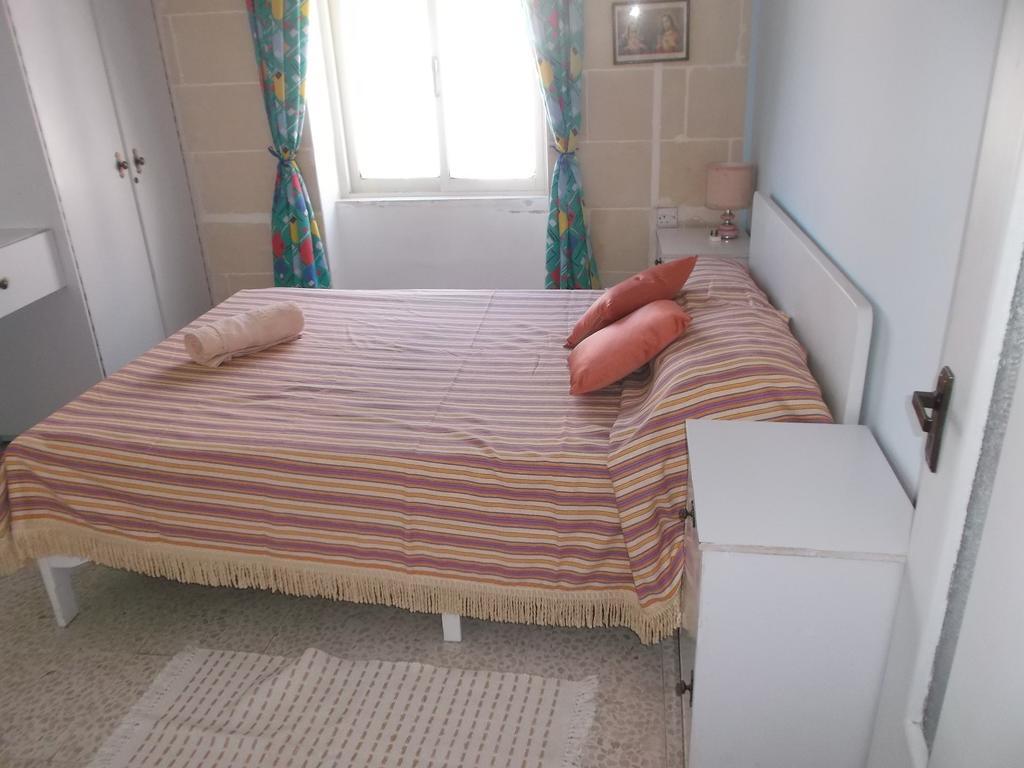 Ta' Karmni Marsalforn Room photo